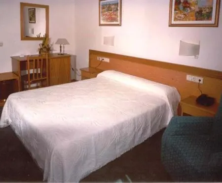 Hotell San Vicente 3*