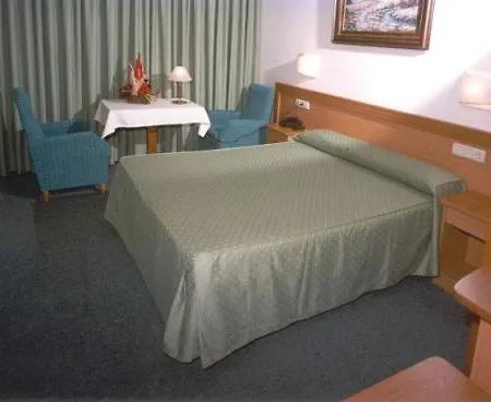 San Vicente 3*